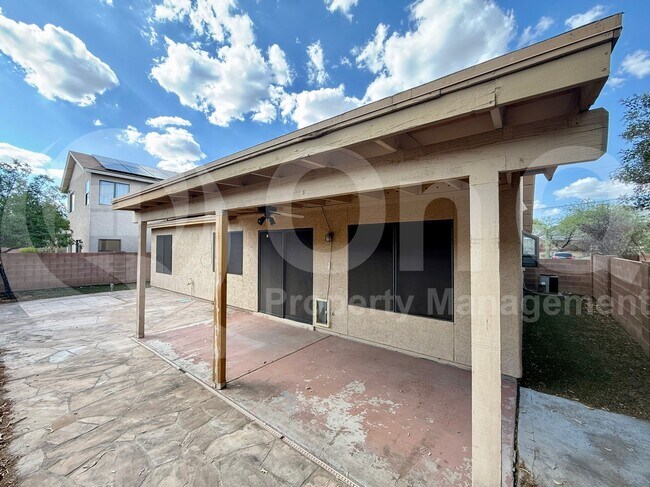 Building Photo - 3025 W Country Ranch Dr