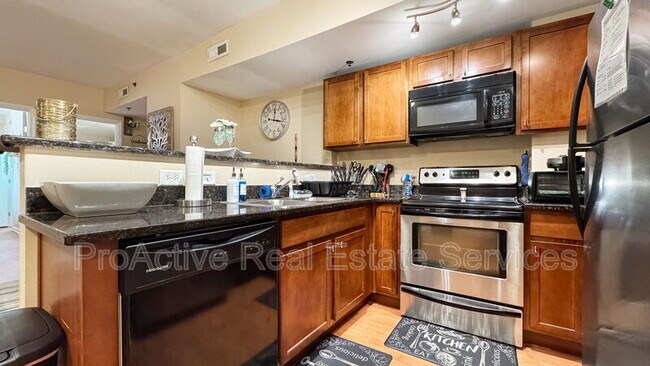 Building Photo - 30 Kings Way