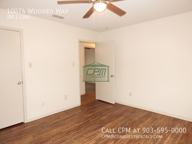 Building Photo - 10074 Wooded Way