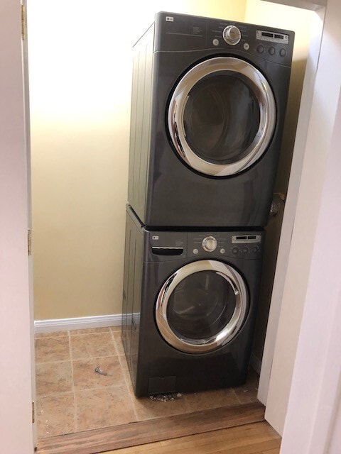 Private Laundry - 1334 E 1st St