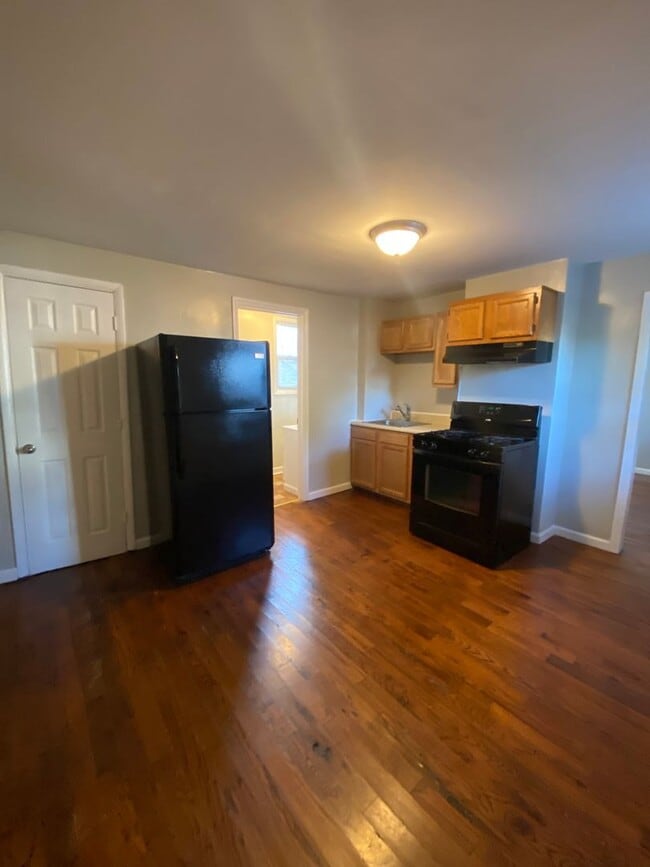 Building Photo - 1694 S Washington Ave