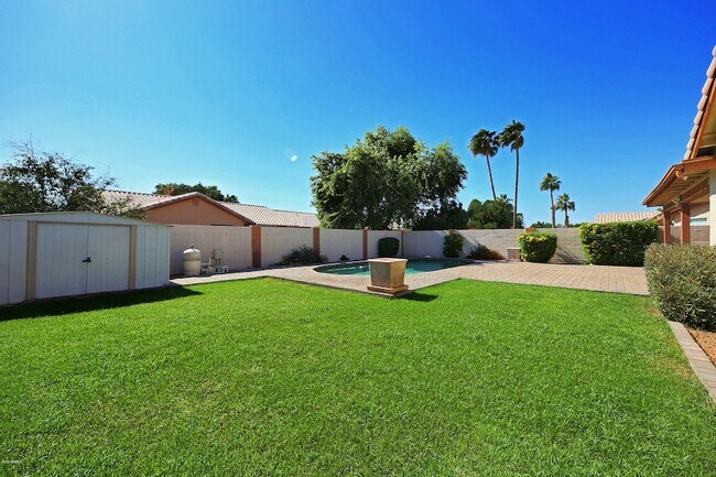Building Photo - 8517 W Caribbean Ln