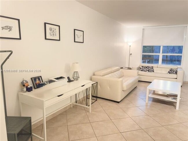 Building Photo - 10185 Collins Ave