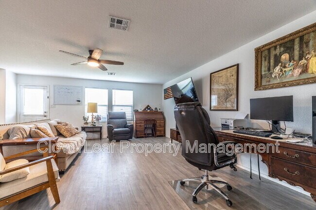 Building Photo - 2847 Elion Dr
