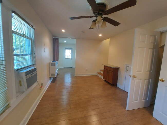 Building Photo - "Charming 1-Bed Oasis with 2 Full Baths in Fairmount Heights – 828 Sq Ft of Comfort!"