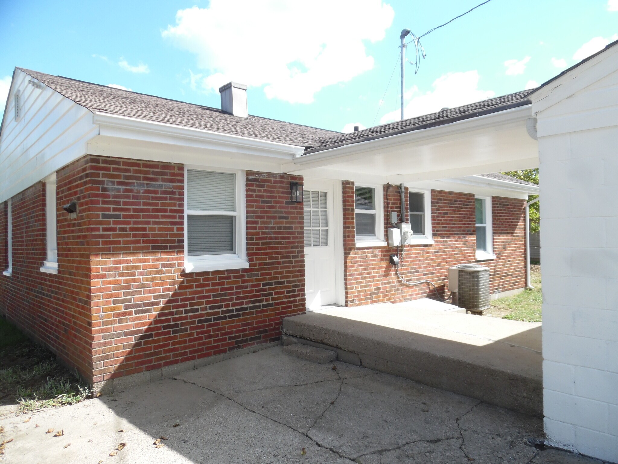 Building Photo - 1573 Biscayne Dr