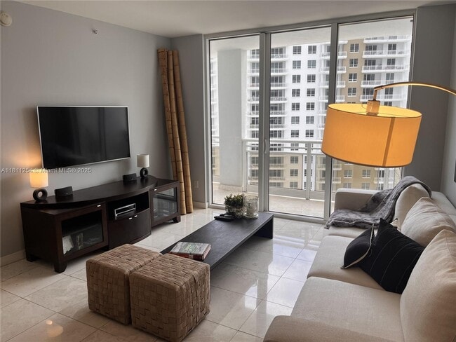 Building Photo - 901 Brickell Key Blvd