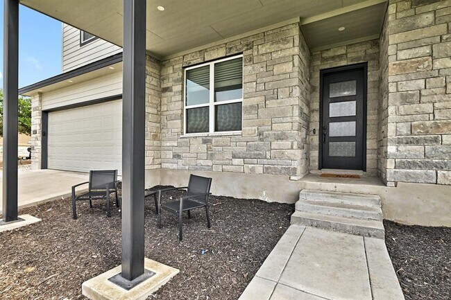 Building Photo - 18502 Venture Dr