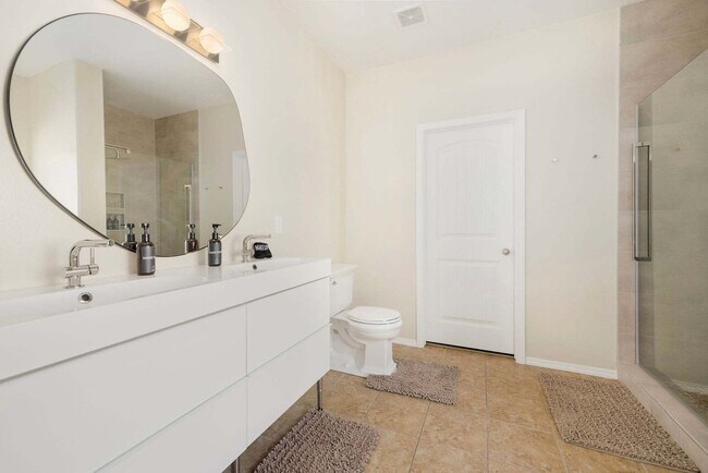 Building Photo - 4522 W Sweetgum Ln