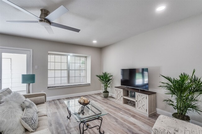 Building Photo - 2119 Quail Run