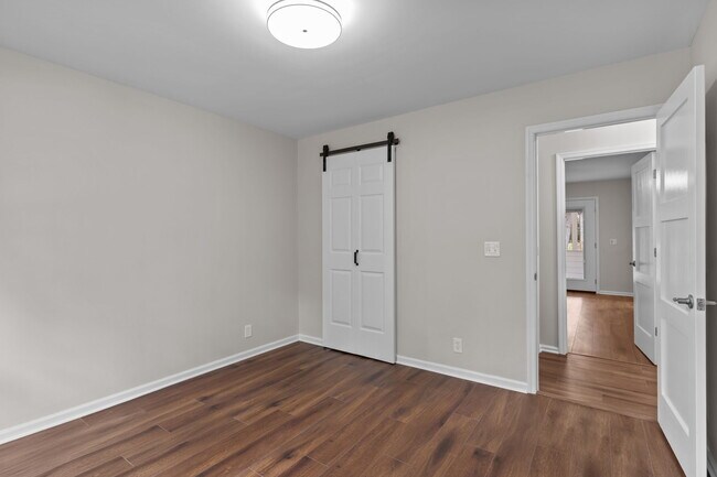 Building Photo - 3303 Marsh View Dr