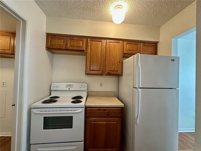 Building Photo - 3202 Cougar Trail