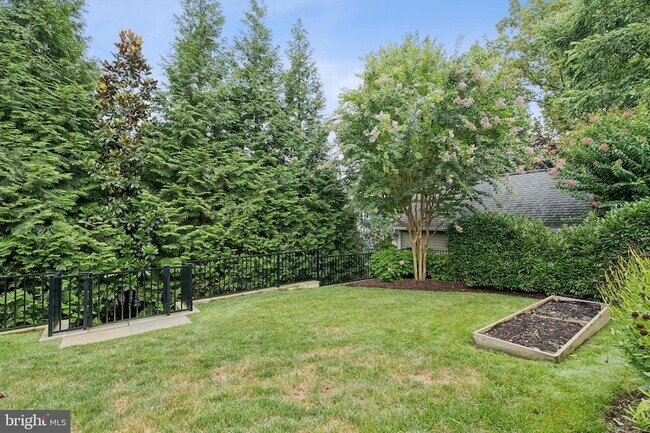 Building Photo - 5120 Wessling Ln