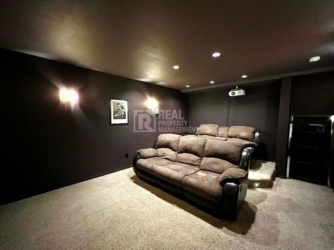 Building Photo - 1550 Capadaro Ct