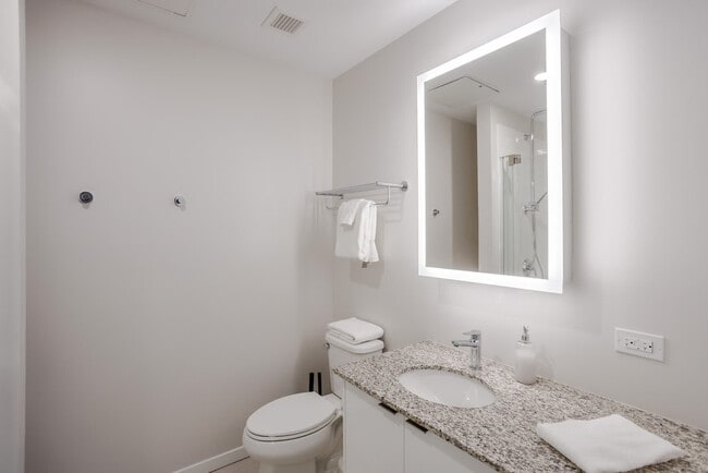 Building Photo - 9-JAN-JAN E 4th St