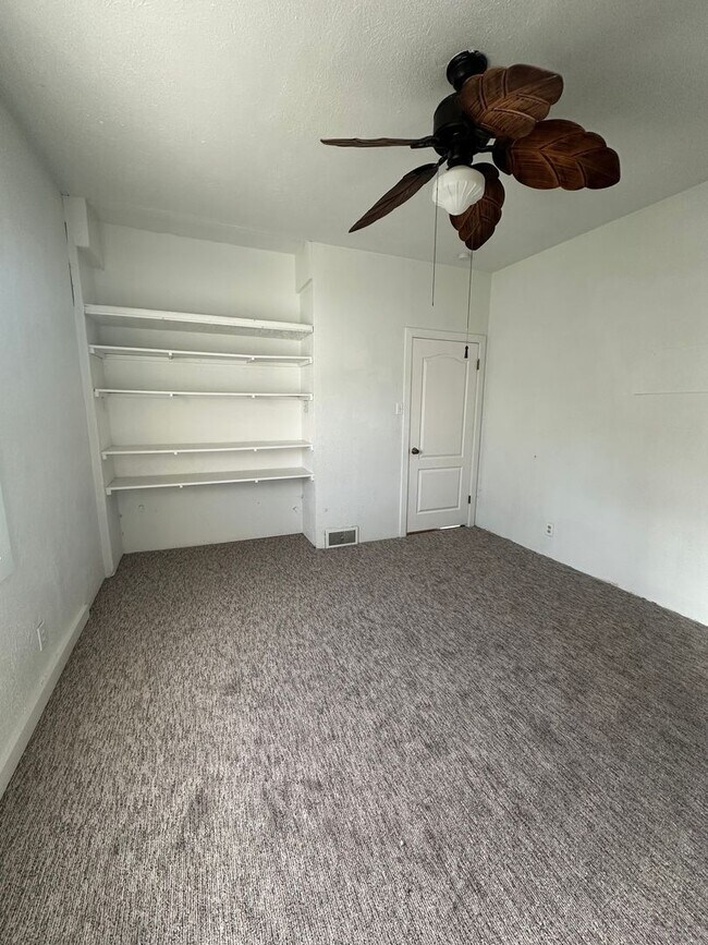 Building Photo - 646 S Coleman St