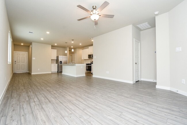 Building Photo - 2022 W Darlington Oak Ct