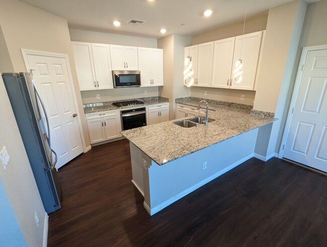 Building Photo - 3518 Montepulciano Ln