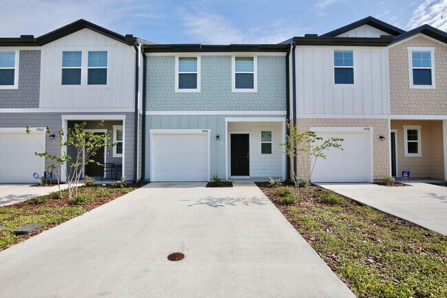 Primary Photo - Brand New 3/2.5 Modern Townhome with 1 Car...
