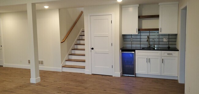 Building Photo - 5 bd, 3 ba house SW Columbia, quick access to providence, just south of Rockbridge school