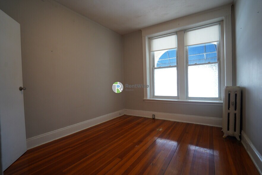 Building Photo - 1116 Commonwealth Ave