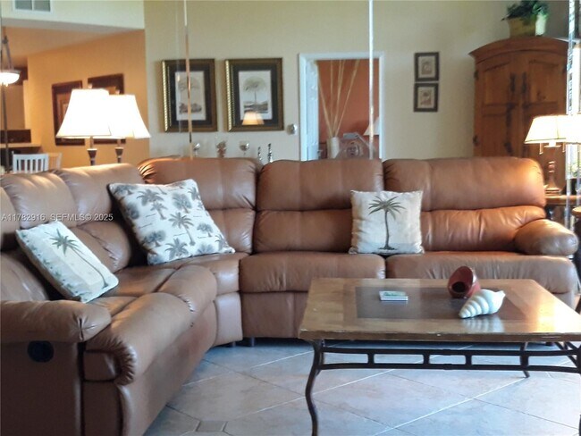 Building Photo - 3880 N Hwy A1A