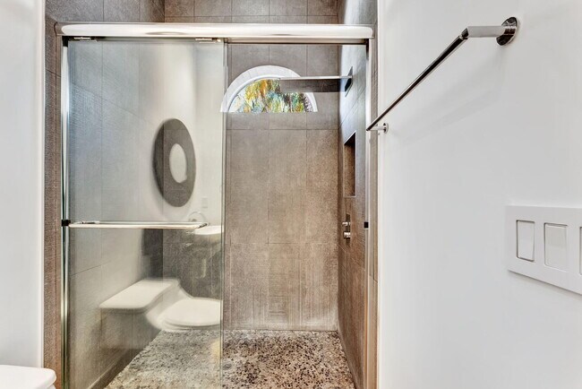 Building Photo - 1026 Seasage Dr