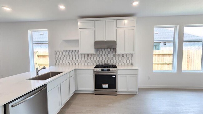 Building Photo - 28815 Texas Sparrow Ln