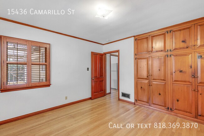 Building Photo - 15436 Camarillo St