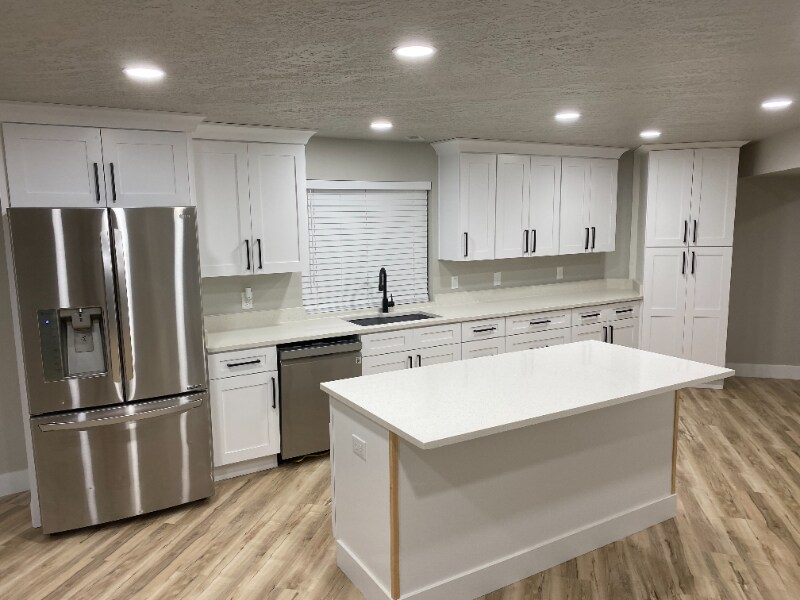 Building Photo - 2265 S Linda Wy