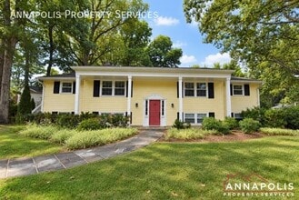 Building Photo - 300 S Cherry Grove Ave