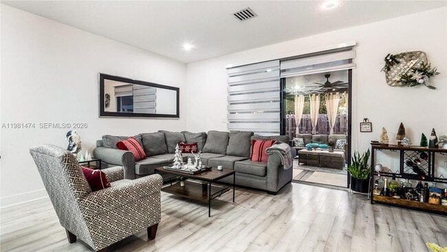 Building Photo - 23424 SW 110th Ave