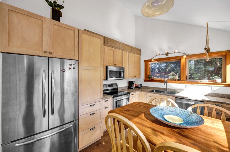 Building Photo - 2765 E 18th Ave