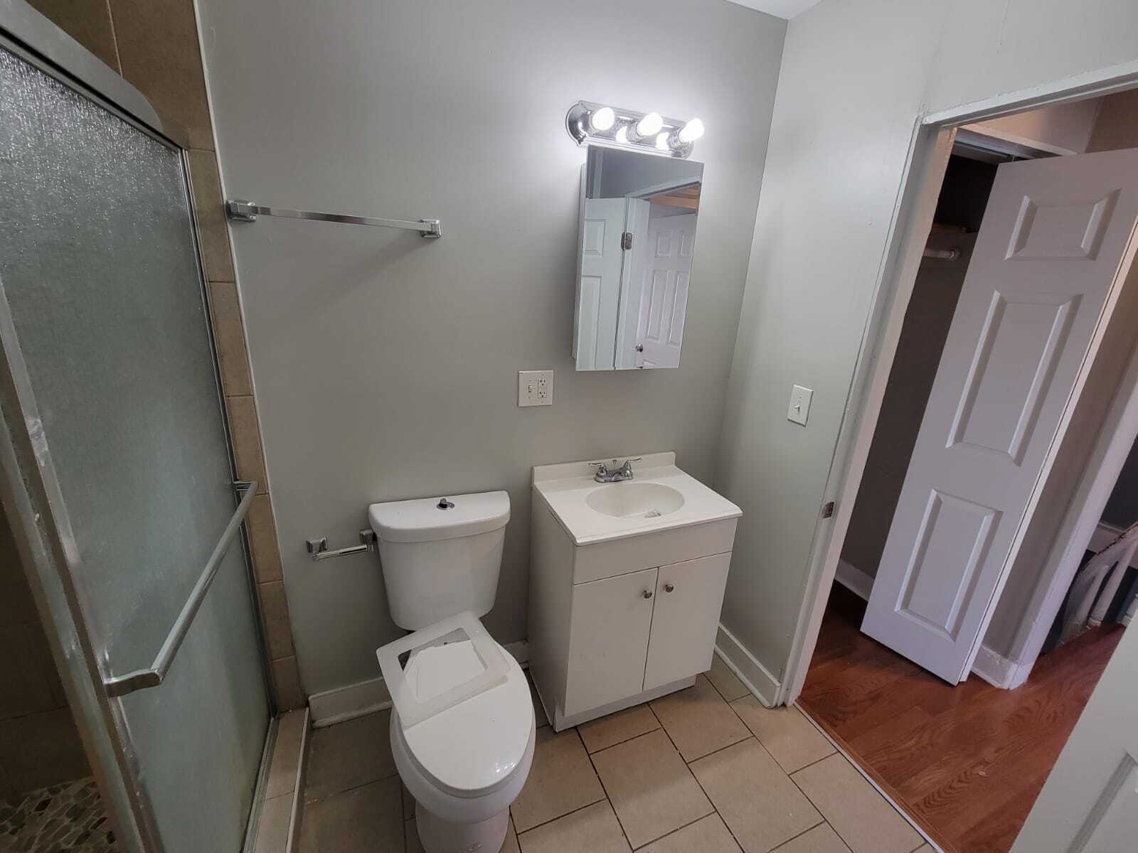 Building Photo - 505 Quinnipiac Ave