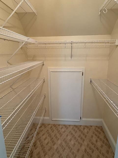 Building Photo - "Spacious Elegance Awaits: 3-Bed, 3.5-Bath...