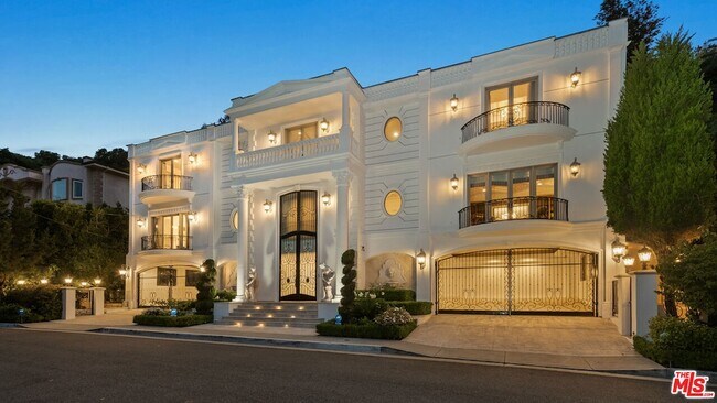 Building Photo - 1455 Robmar Dr