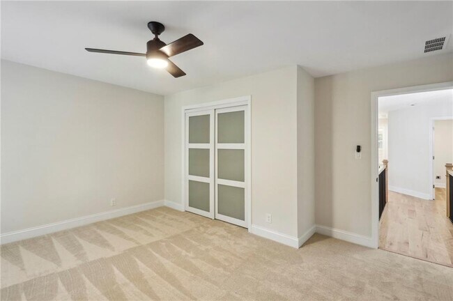 Building Photo - 545 Woodman Pl