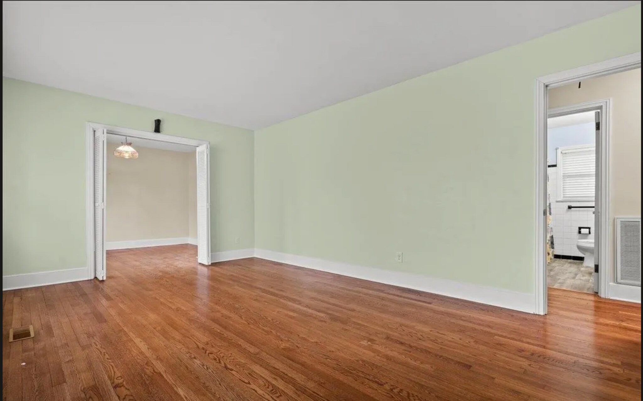 Living Room/Office - 1202 State Rd S-21-1470