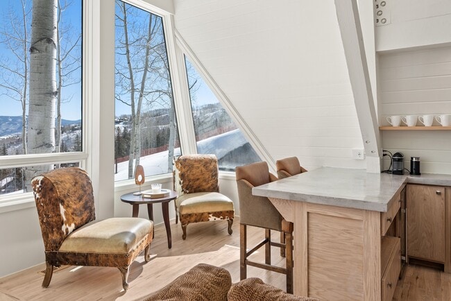 Building Photo - 126 Edgewood Ln