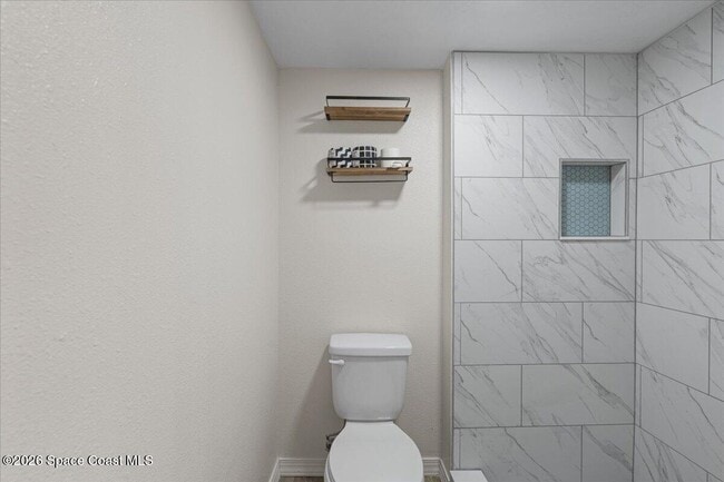 Building Photo - 1145 N Shannon Ave