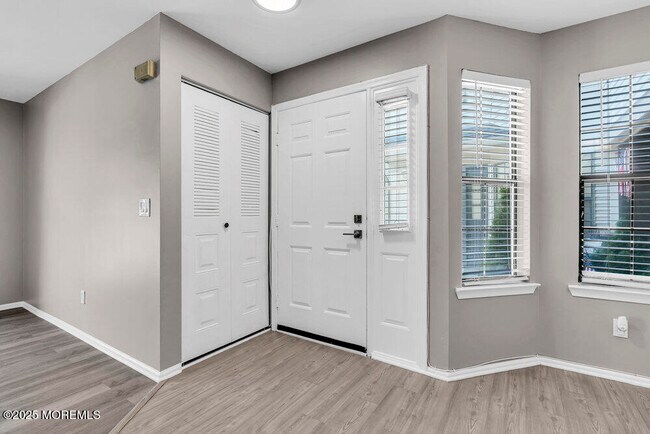 Building Photo - 2609 Lighthouse Ln