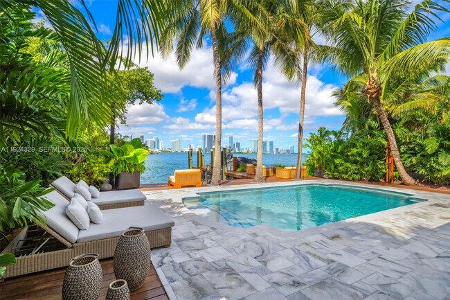 Building Photo - 244 W San Marino Dr