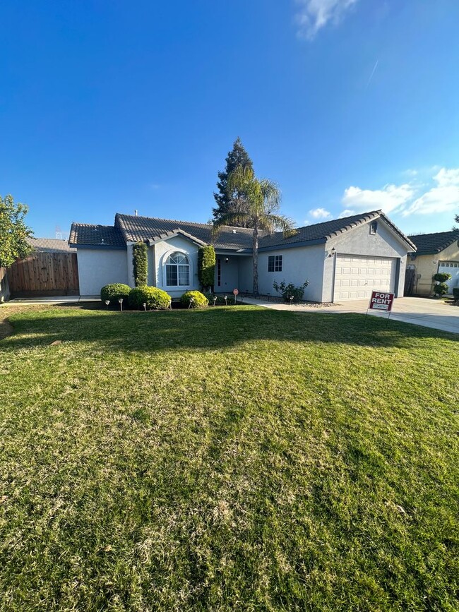 Building Photo - This home is for you! Newly remodeled