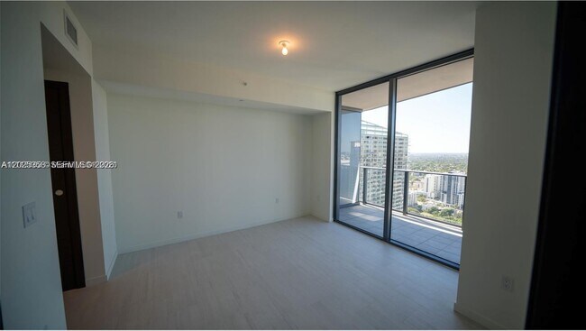 Building Photo - 1000 Brickell Plaza