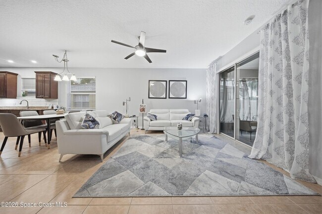Building Photo - 2039 Tullagee Ave
