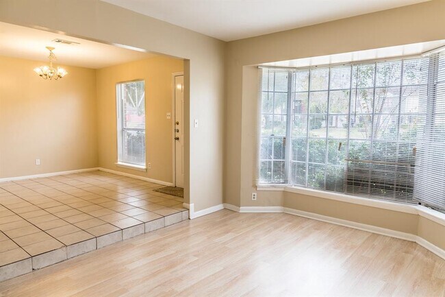 Building Photo - 7123 S Gessner Rd