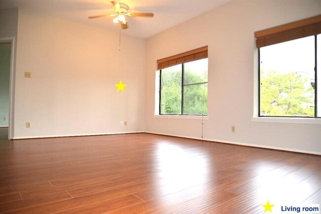 Primary Photo - 2207 S Braeswood Blvd