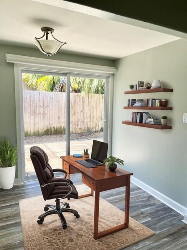Building Photo - Coastal Charm Meets Resort Living – 2BR/2BA in Gated Seascape Neighborhood