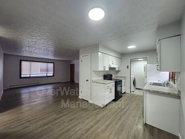 Building Photo - 8116 Boundary Ave