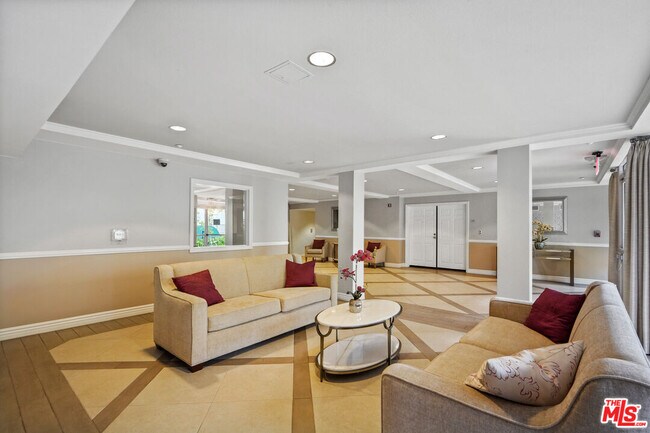 Building Photo - 4501 Cedros Ave